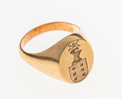 Signet ring in gold