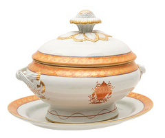 Tureen with Plate, porcelain. China 19th Century