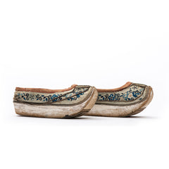 Embroidered Chinese Shoes