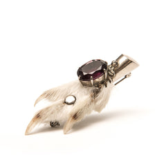 Scottish (Grouse/Ptarmigan) claw vintage jewelry brooch / kilt pin in silvertone metal stag head design set with amethyst faceted stone