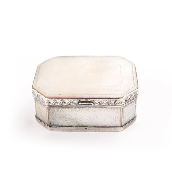 Mother of Pearl and Sterling Silver Mother of Pearl gambling chips case