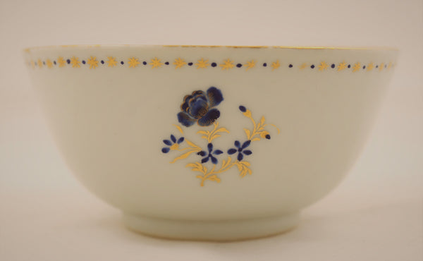 Chinese Export Tea Bowl