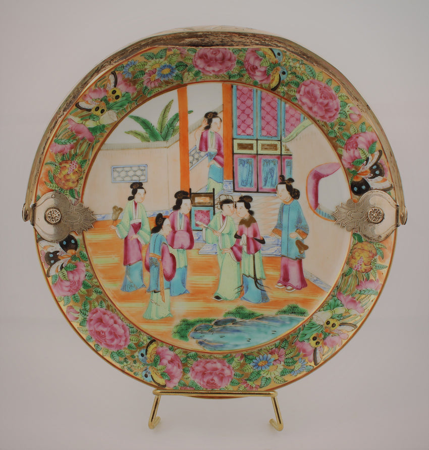 19th Century Chinese Export Platter with Mandarin Decorations and Silver Handle