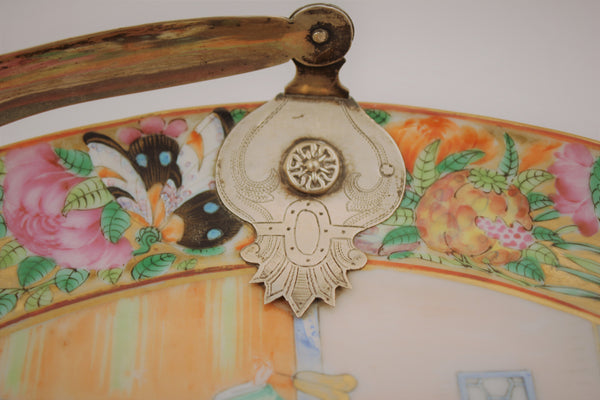 19th Century Chinese Export Platter with Mandarin Decorations and Silver Handle