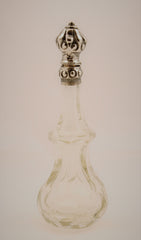 French 19th century  Perfume Scent Bottle with Repousse silver flip top