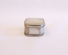 Mother of Pearl Snuff box