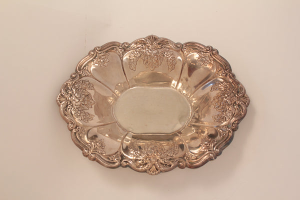 Exquisite Candy/Nuts Silver Plated Dish