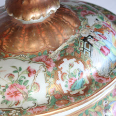 19th Century Chinese Rose Medallion Tureen